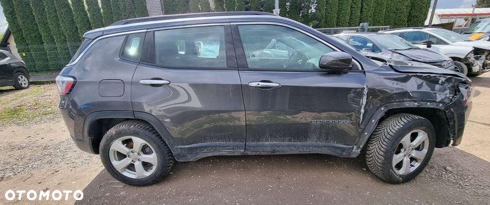 Jeep Compass - 17