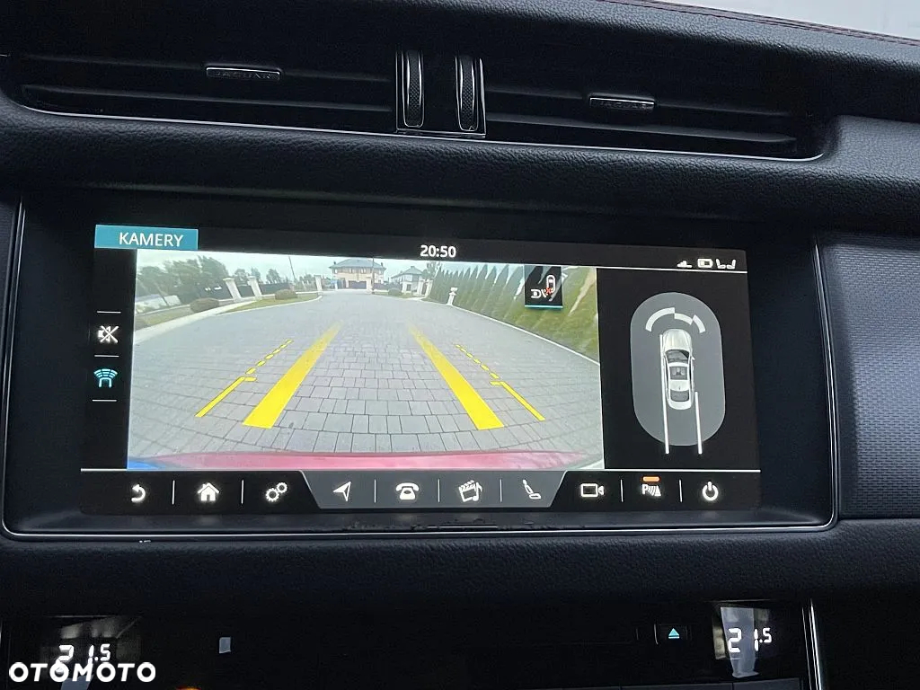 Jaguar XF 2.0 i4D R-Sport - 9