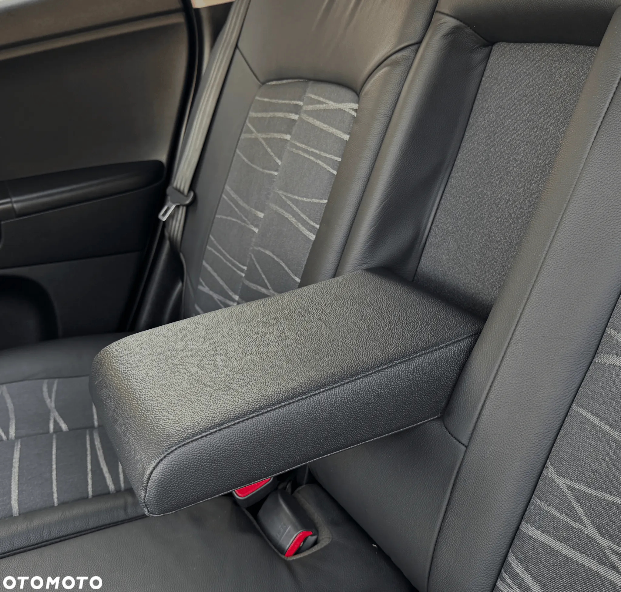 Kia Venga 1.6 Business Line - 18