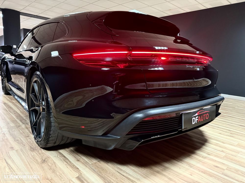 Porsche Taycan Sport Turismo GTS - 8