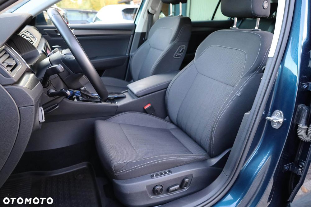 Skoda Superb 2.0 TDI SCR Style DSG - 35