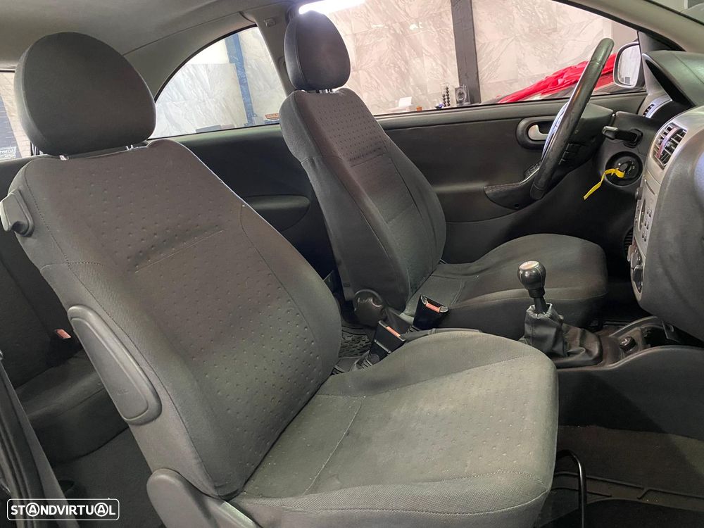 Opel Corsa 1.2 16V Confort - 8