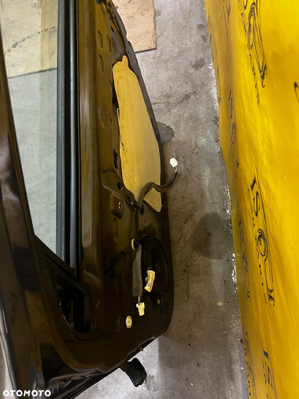 DRZWI PRAWA STRONA PRAWY PRZÓD DACIA SANDERO II 676 - 12