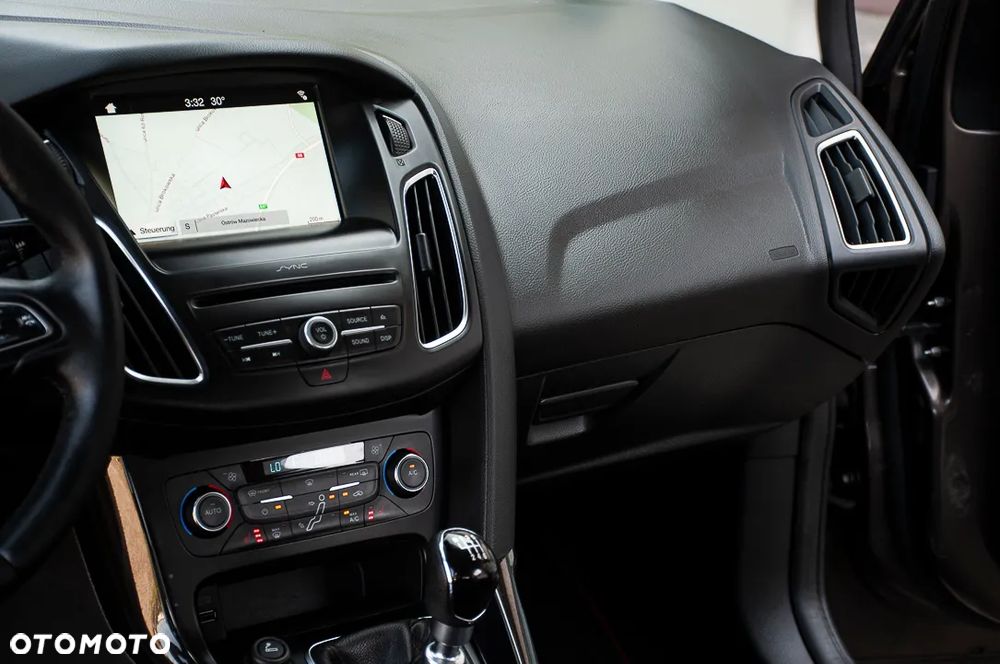 Ford Focus - 12