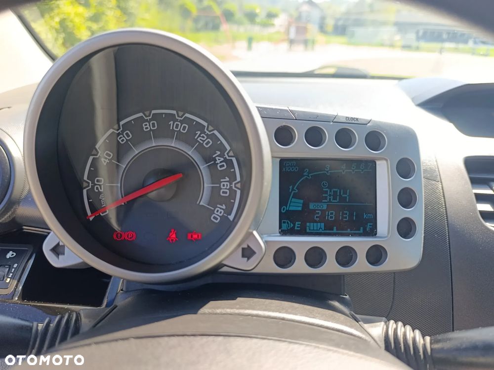 Chevrolet Spark 1.0 LT - 24