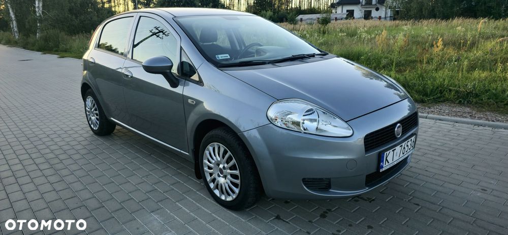 Fiat Grande Punto Actual 1.4 8V Estiva Blue&Me Euro5 - 3