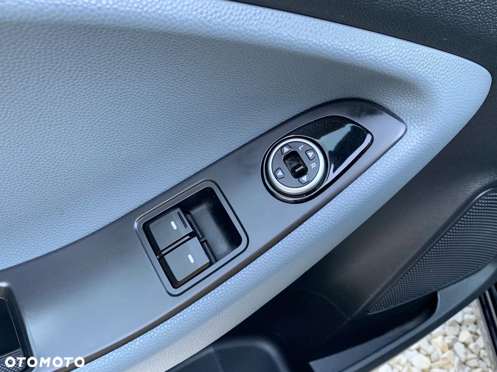 Hyundai i20 1.2 Fifa World Cup Edition - 20