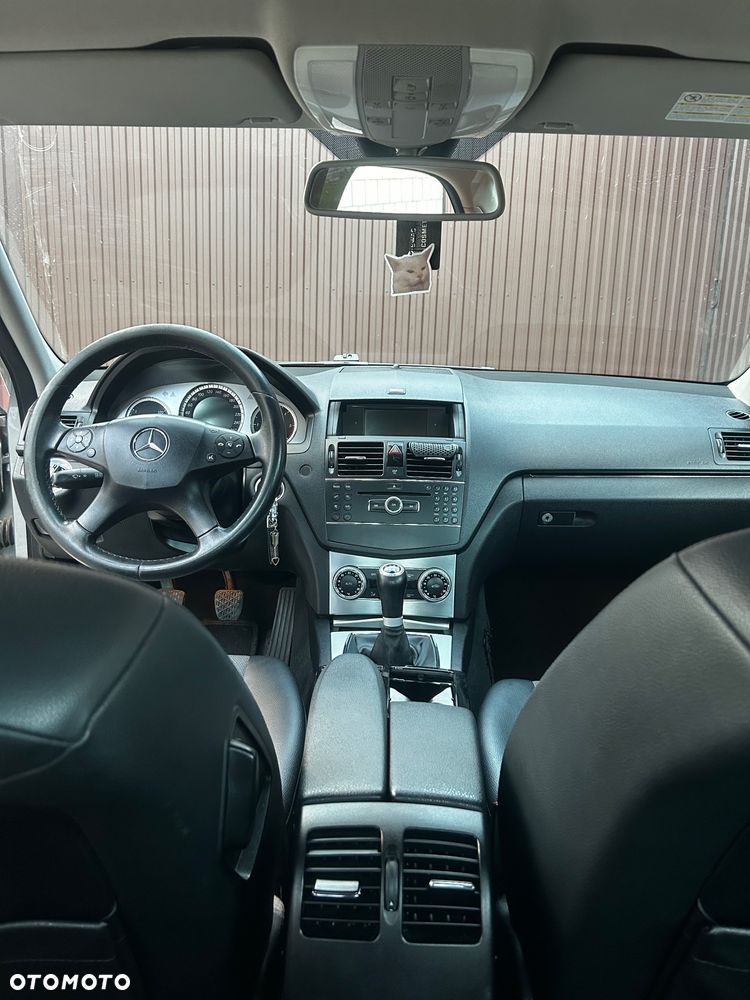Mercedes-Benz Klasa C 200 CDI DPF BlueEFFICIENCY - 11