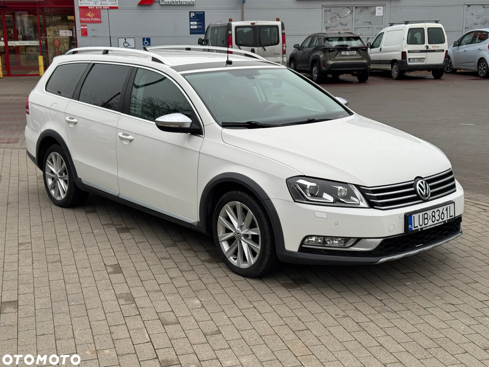Volkswagen Passat Variant 2.0 TDI 4Motion DSG BlueMotion Tech Comfortline - 3
