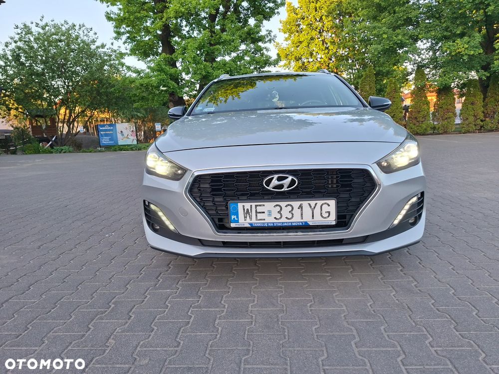 Hyundai i30 1.6 D Classic + - 5
