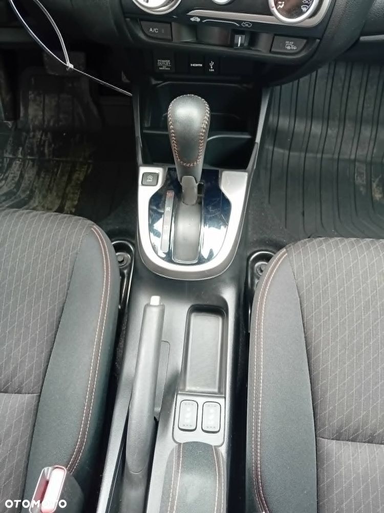 Honda Jazz 1.5 i-VTEC Dynamic (ADAS) CVT - 10