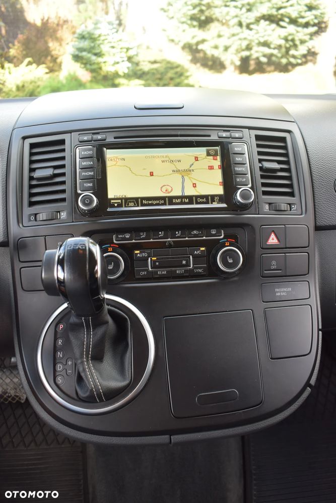 Volkswagen Multivan - 9