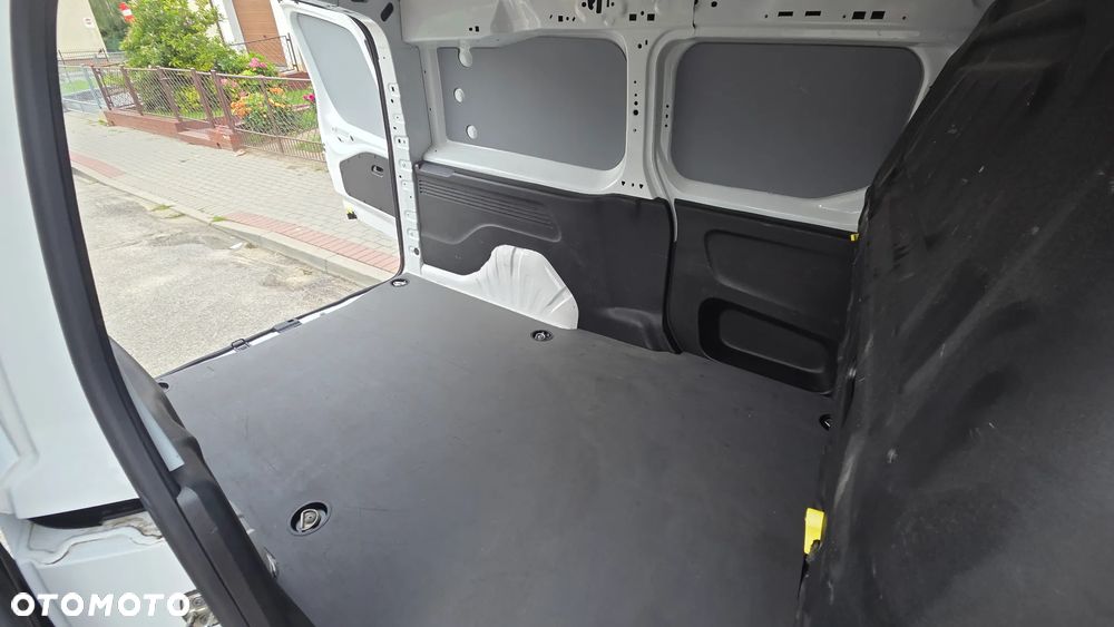 Toyota Proace City - 19