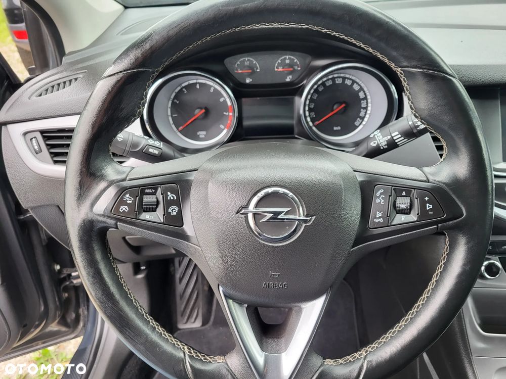 Opel Astra 1.4 Turbo Innovation - 14