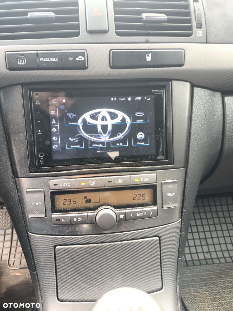 Toyota Avensis - 7