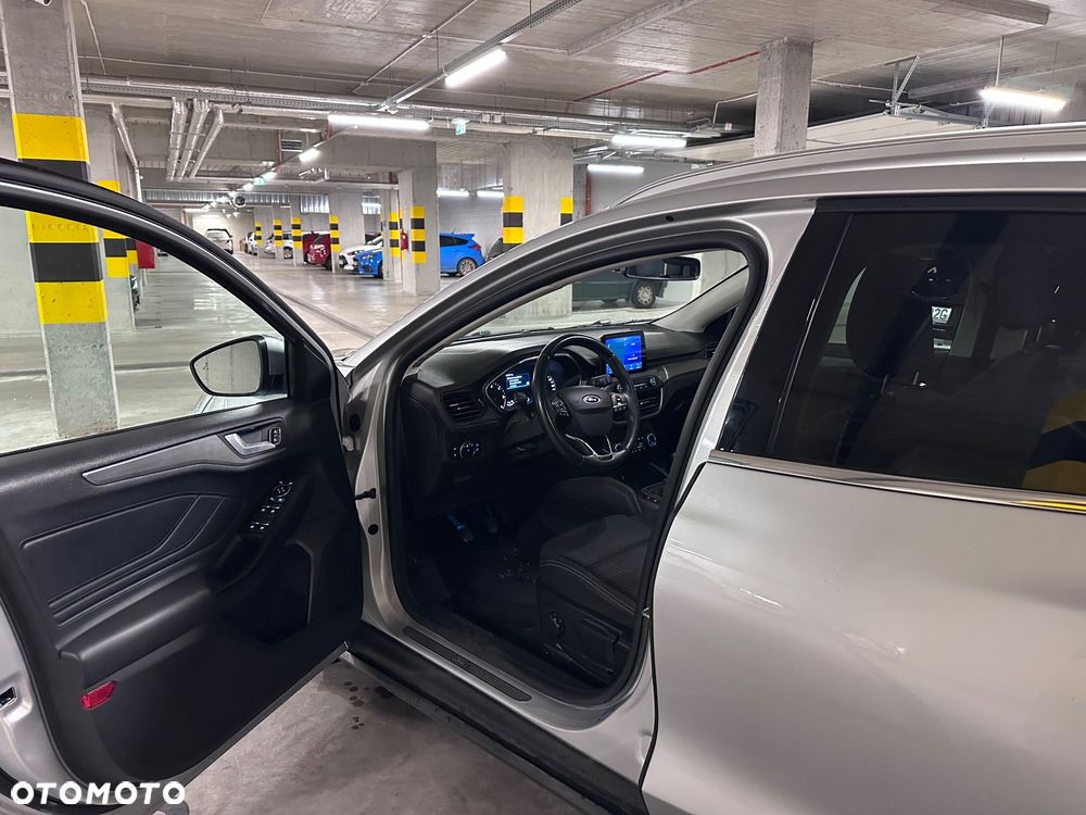 Ford Focus SW 2.0 EcoBlue Titanium Business - 11