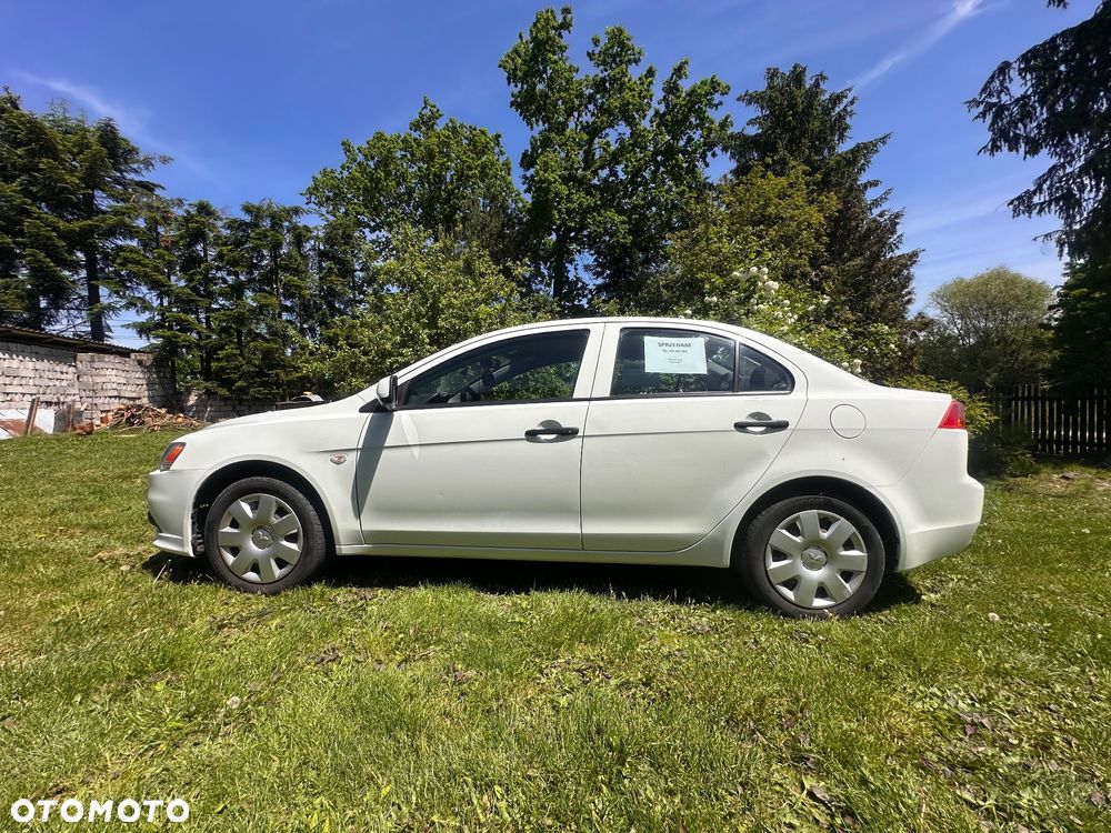 Mitsubishi Lancer 1.5 - 3