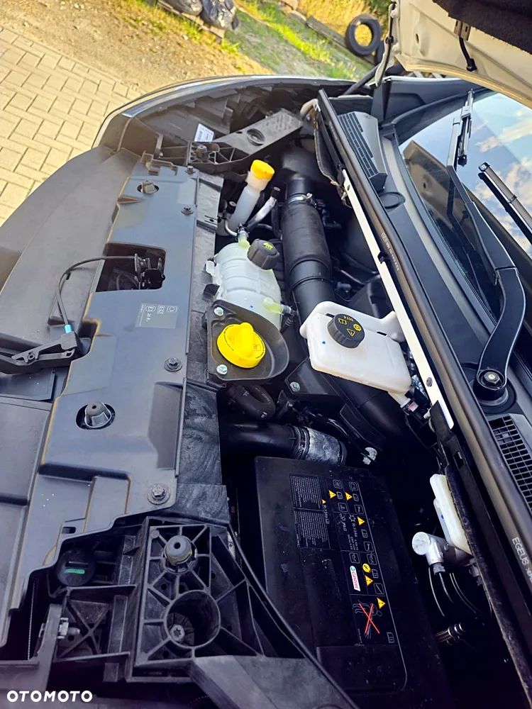 Renault Trafic - 16