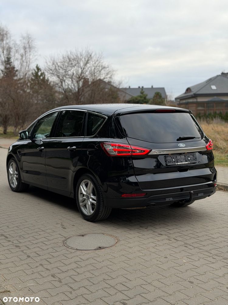 Ford S-Max 2.0 TDCi Titanium PowerShift - 9