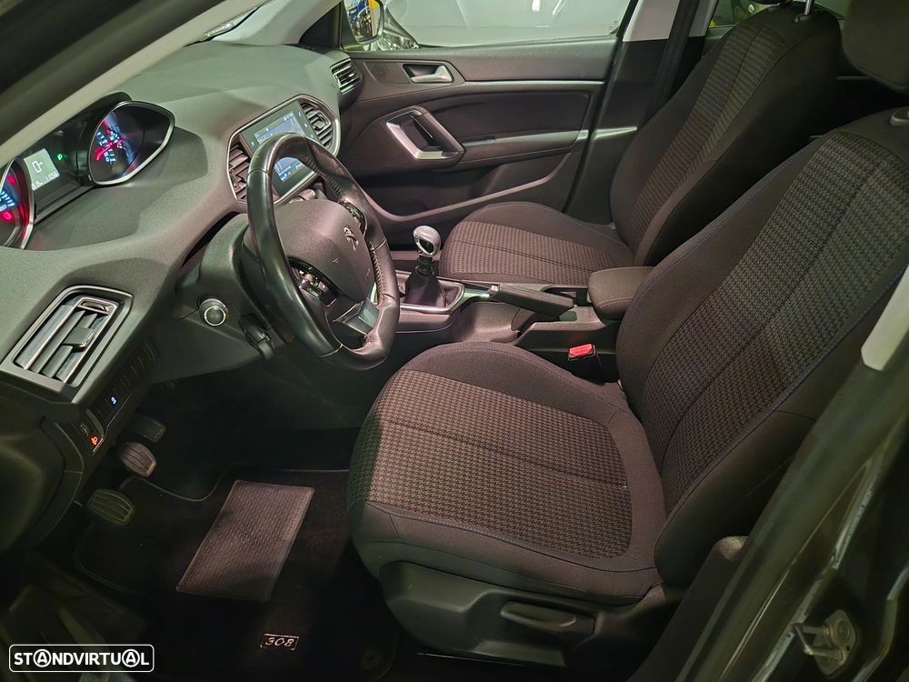 Peugeot 308 SW 1.5 BlueHDi Style - 24