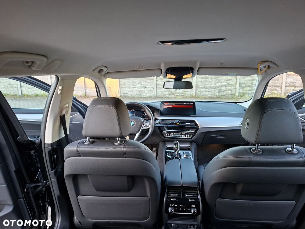 BMW Seria 5 520d Touring - 23