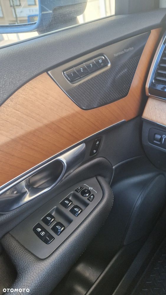Volvo XC 90 T6 GPF AWD Momentum 7os - 20