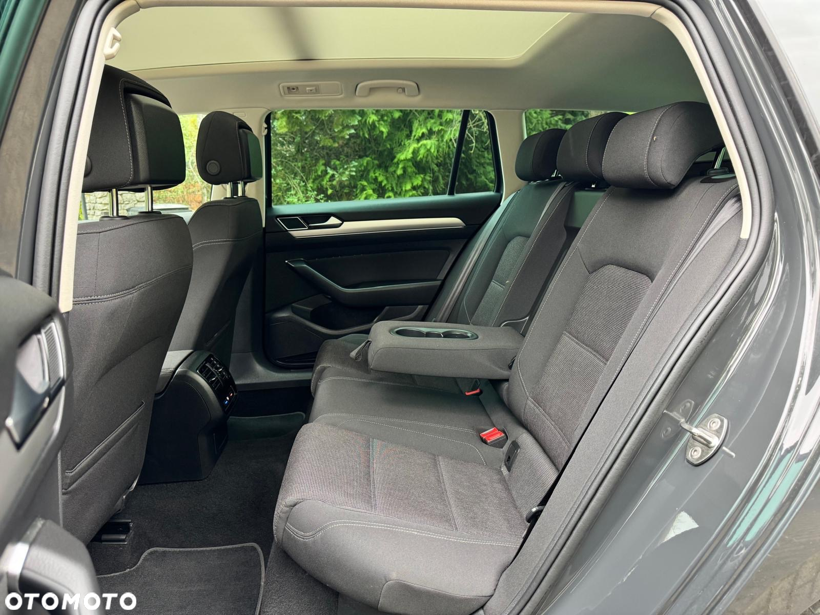 Volkswagen Passat Variant 1.5 TSI OPF DSG Elegance - 27
