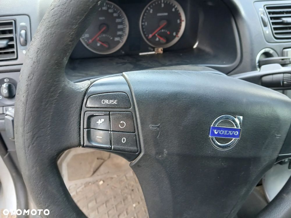 volvo v50 fotel kanapa deska kokpit podsufitka boczek podłokietnik licznik panel szyb stacyjka - 3