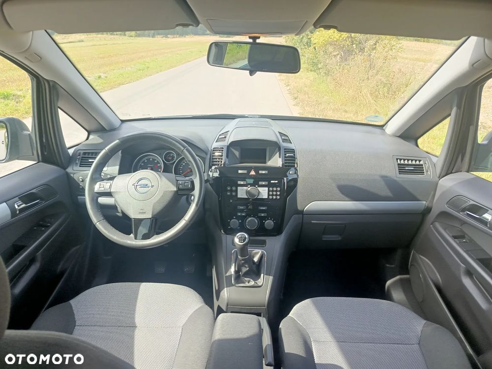 Opel Zafira 1.6 Cosmo - 12