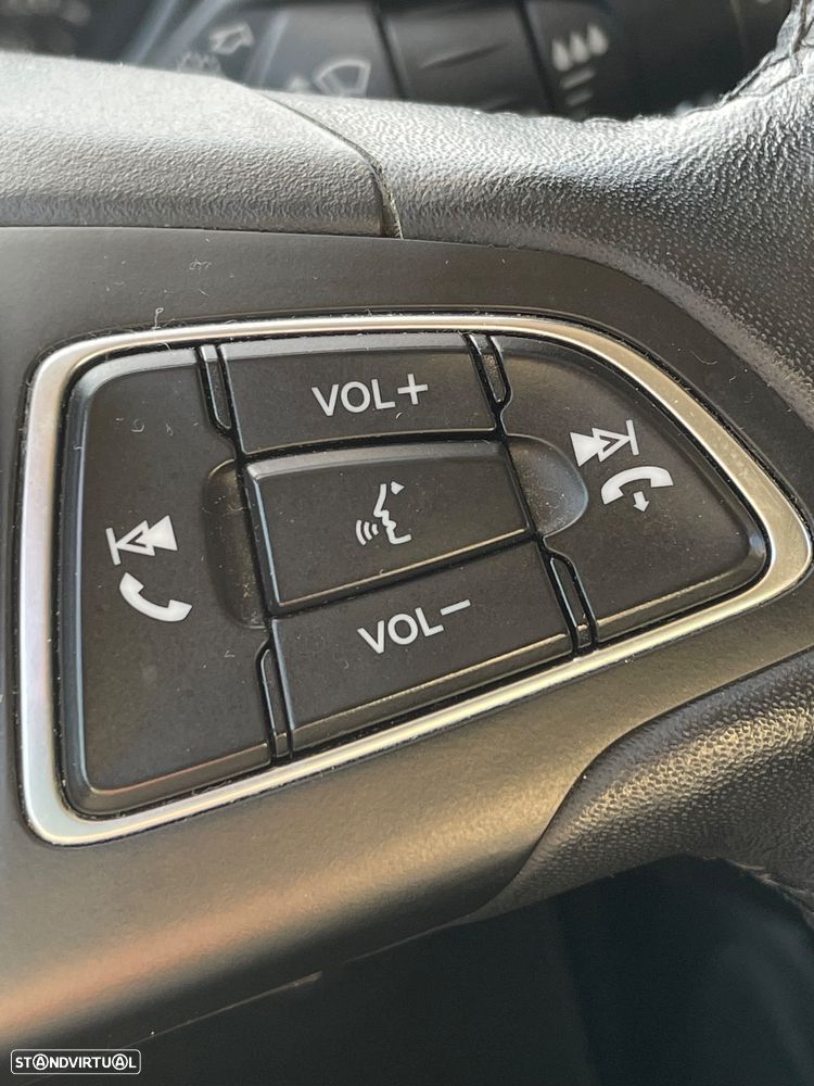 Ford Focus SW 1.5 TDCi Titanium DPS - 19