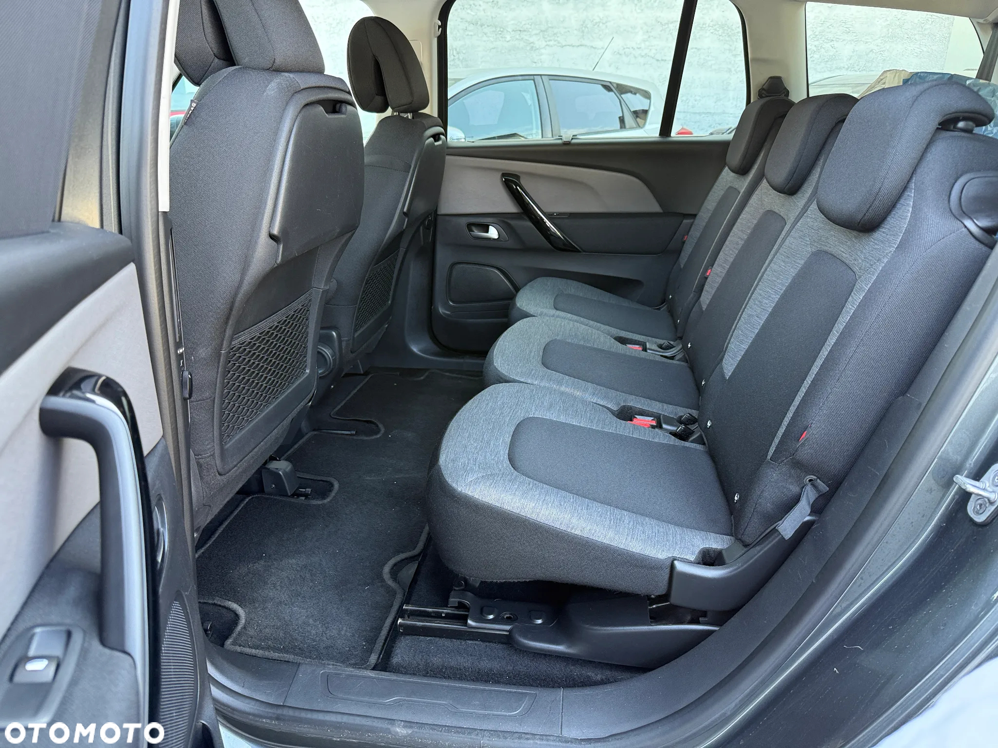 Citroën C4 Grand Picasso 1.6 THP MoreLife S&S EAT6 - 20