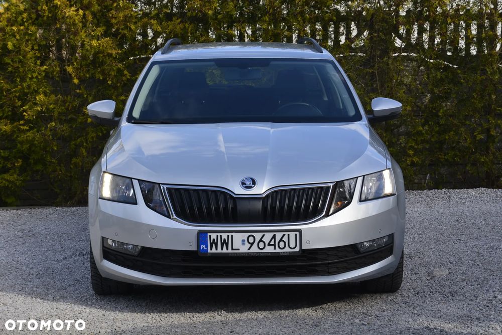 Skoda Octavia 2.0 TDI Ambition DSG - 2