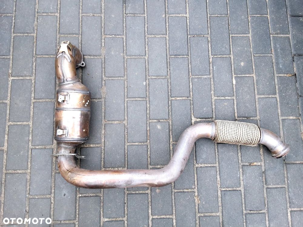 MERCEDES A-KLASA B-KLASA W246 W176 CLA GLA KATALIZATOR 1.6 CGI BENZYNA A2464900514 KT0334 - 1