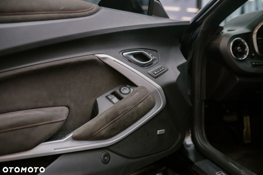 Chevrolet Camaro - 19