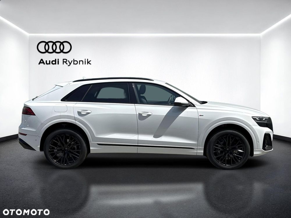 Audi Q8 - 7