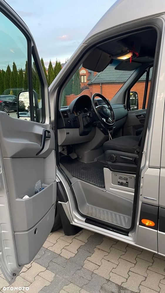 Mercedes-Benz SPRINTER - 29