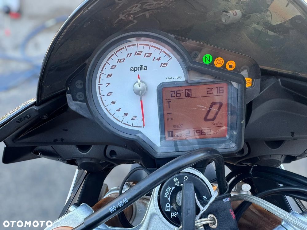 Aprilia Tuono - 10