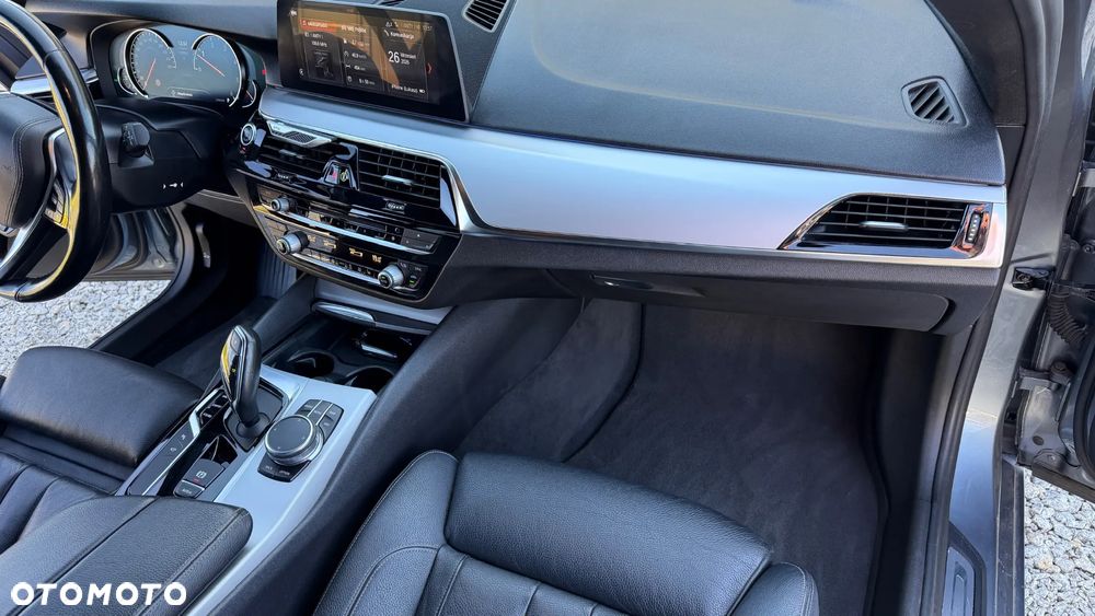 BMW Seria 5 530d - 31