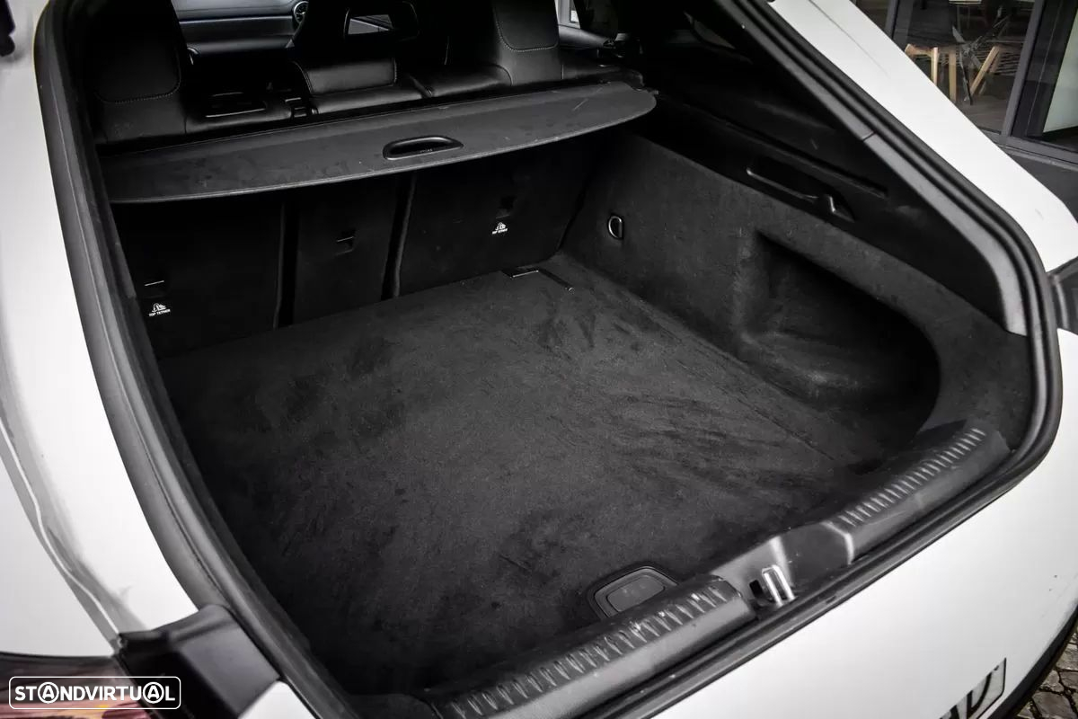 Mercedes-Benz CLA 200 d Shooting Brake AMG Line Aut. - 35