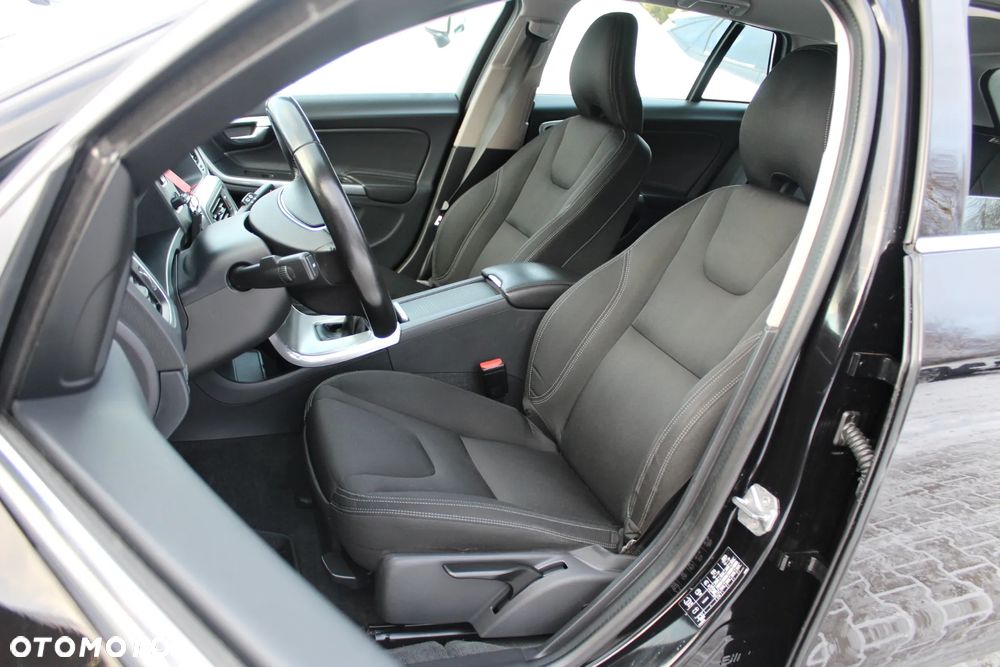 Volvo V60 D3 Kinetic - 8