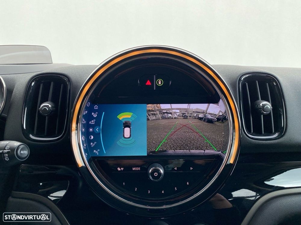 MINI Countryman Cooper SE Premium Classic Auto - 11