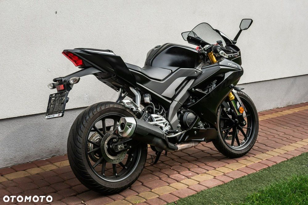 Yamaha YZF - 3