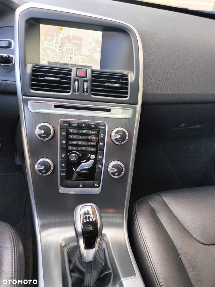 Volvo XC 60 - 22