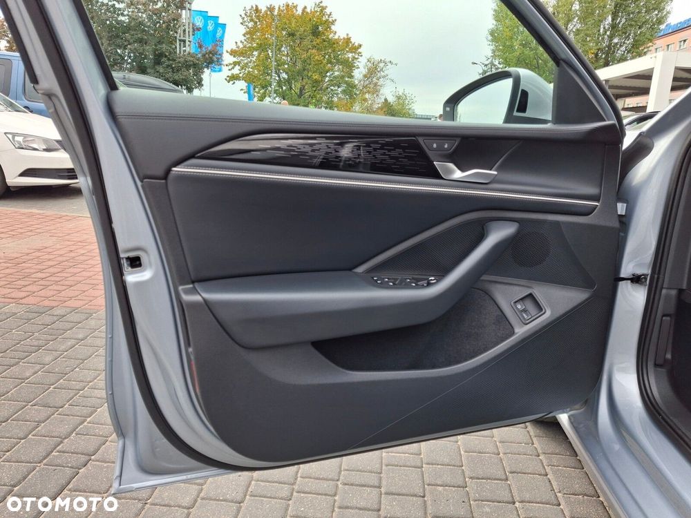 Volkswagen Passat Variant - 10