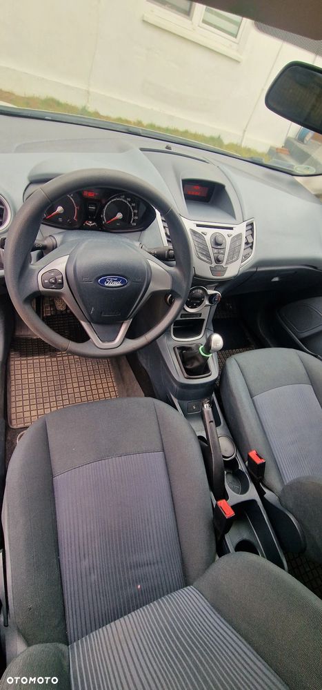 Ford Fiesta 1.4 TDCi Ghia - 4