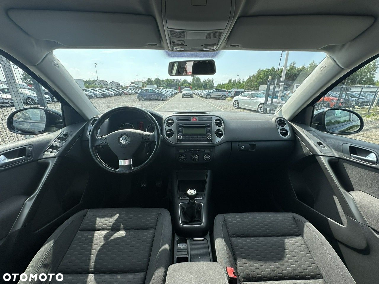Volkswagen Tiguan - 11