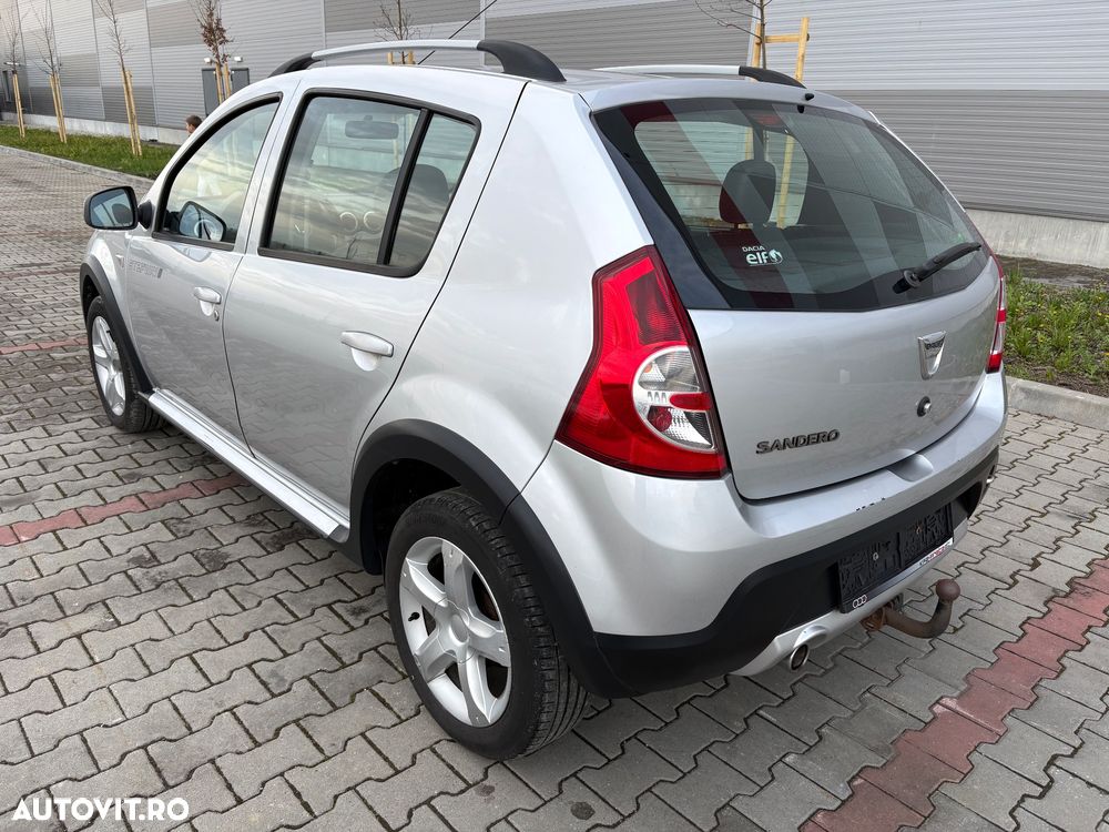 Dacia Sandero 1.5 DCI Stepway II - 3