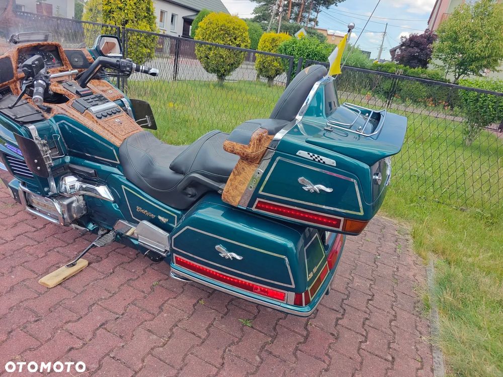 Honda GL - 28