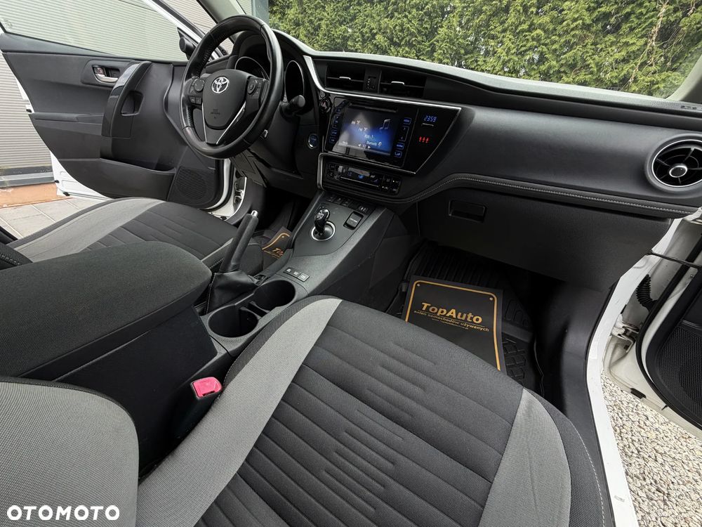 Toyota Auris 1.8 HSD Prestige - 16
