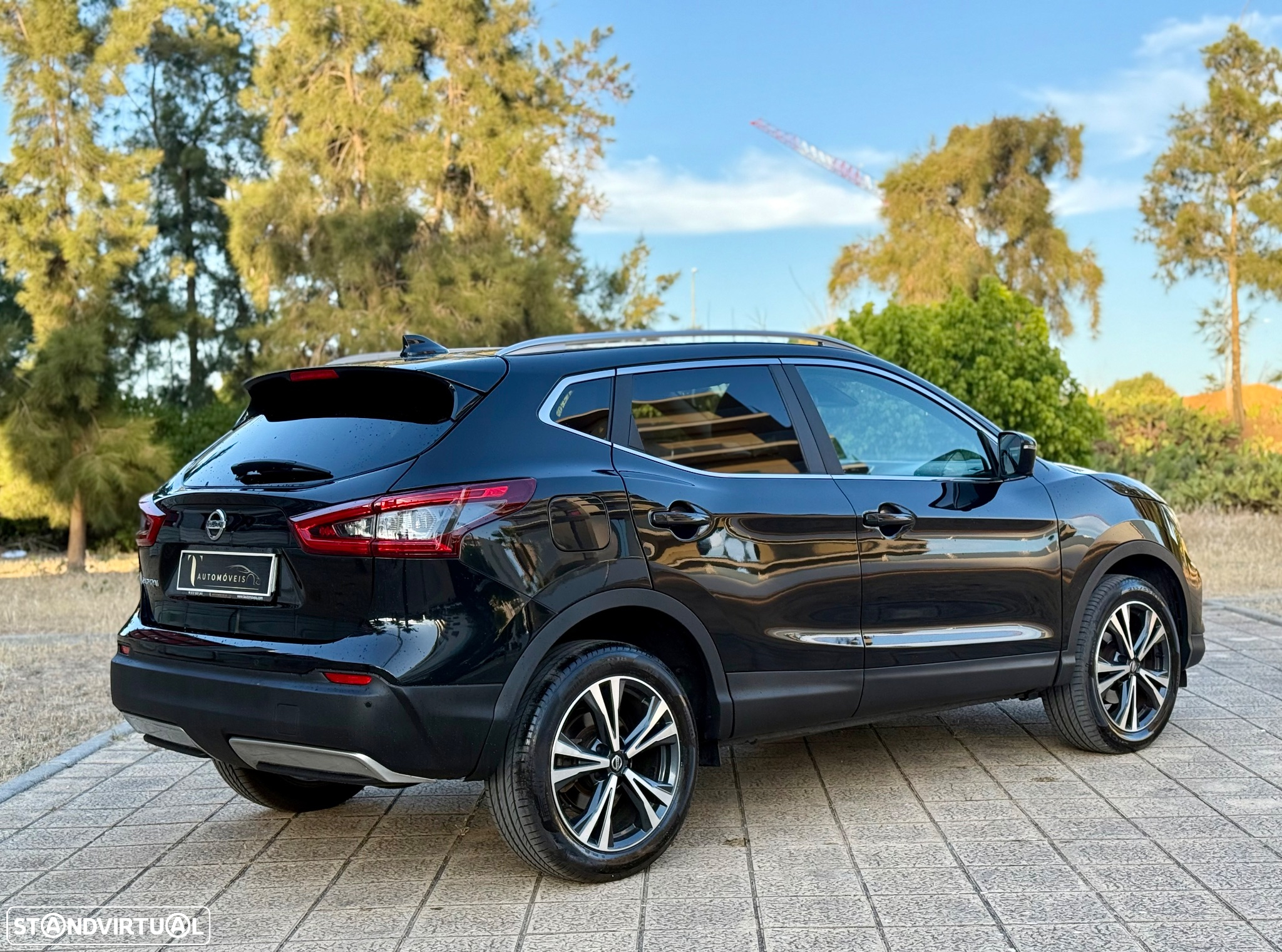 Nissan Qashqai 1.3 DIG-T N-Connecta J18 - 5